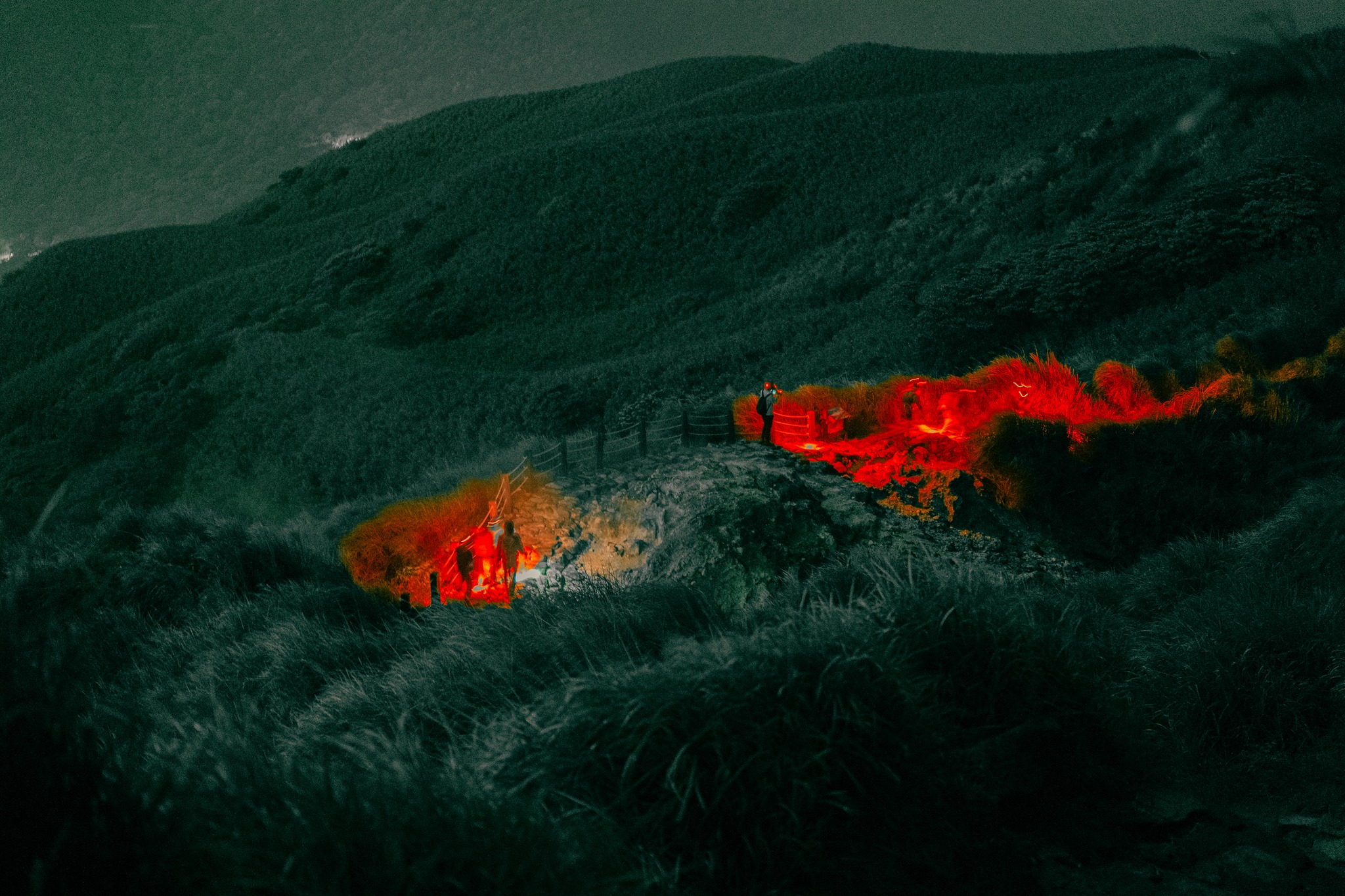 3-引爆火山工程團隊在1月3日至3月9日推出「焱山之城」展覽，梳理近年來發展的系列作品，圖為《夜行者／夜航者計畫》。圖／引爆火山工程提供.jpg